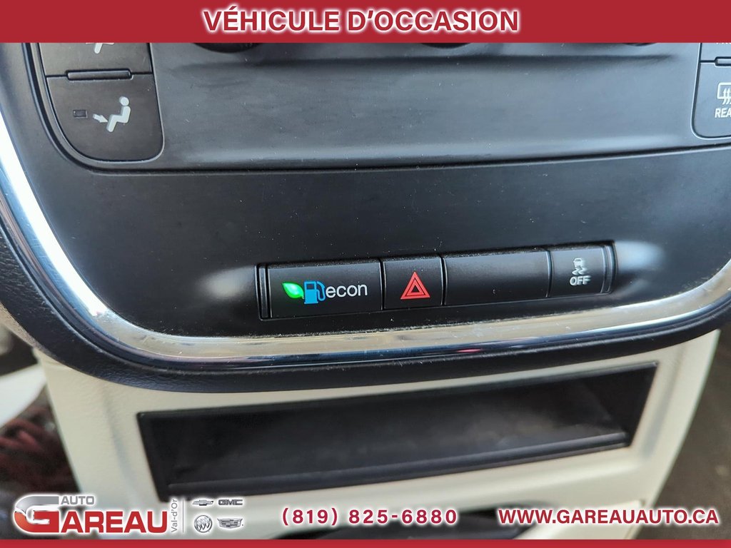 2013 Dodge Grand Caravan SXT in Val-d'Or, Quebec - 16 - w1024h768px