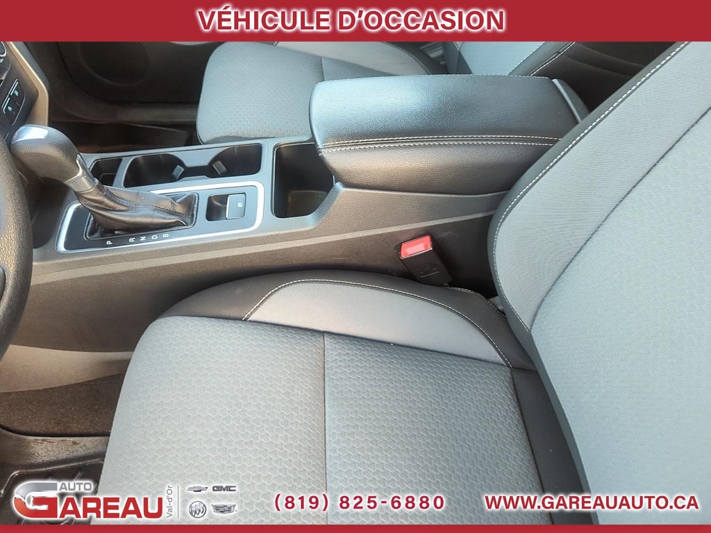 2017 Ford Escape SE in Val-d'Or, Quebec - 10 - w1024h768px