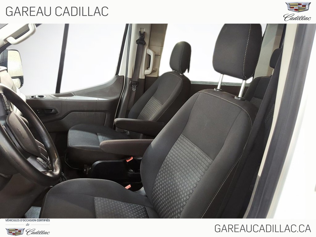 Ford Transit Passenger Wagon  2022 à Val-d'Or, Québec - 9 - w1024h768px