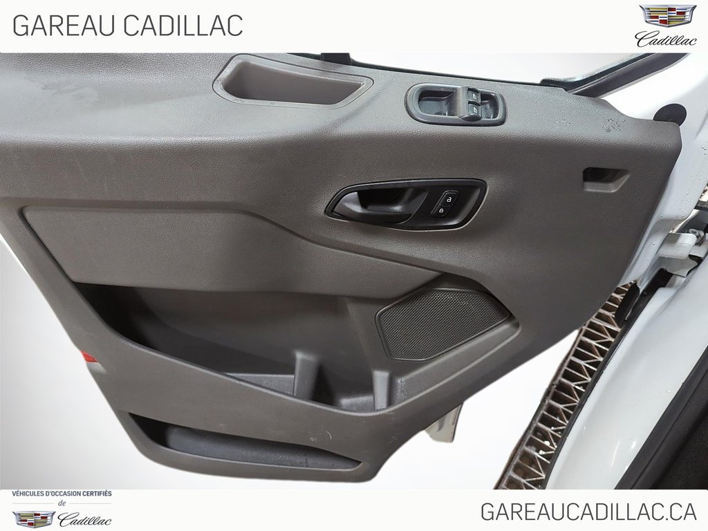 Ford Transit Passenger Wagon  2022 à Val-d'Or, Québec - 11 - w1024h768px