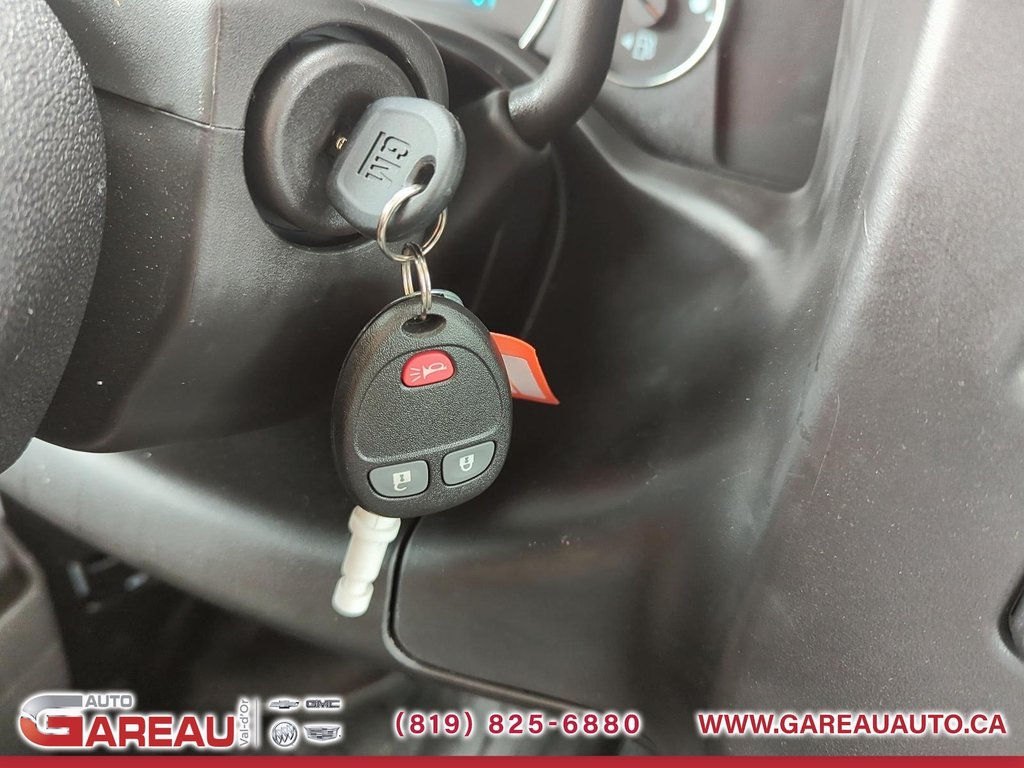 2025 GMC Savana Cutaway 3500 in Val-d'Or, Quebec - 14 - w1024h768px