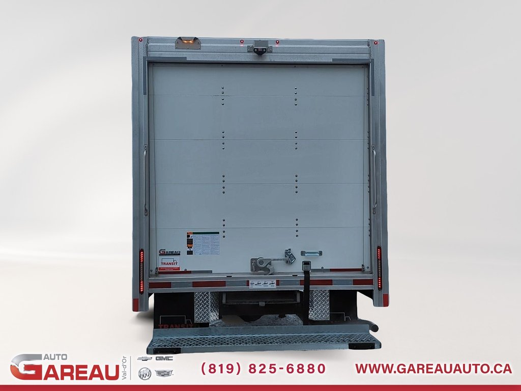 2025 GMC Savana Cutaway 3500 in Val-d'Or, Quebec - 3 - w1024h768px