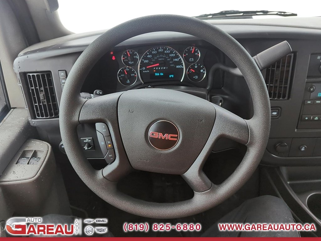 2025 GMC Savana Cutaway 3500 in Val-d'Or, Quebec - 12 - w1024h768px
