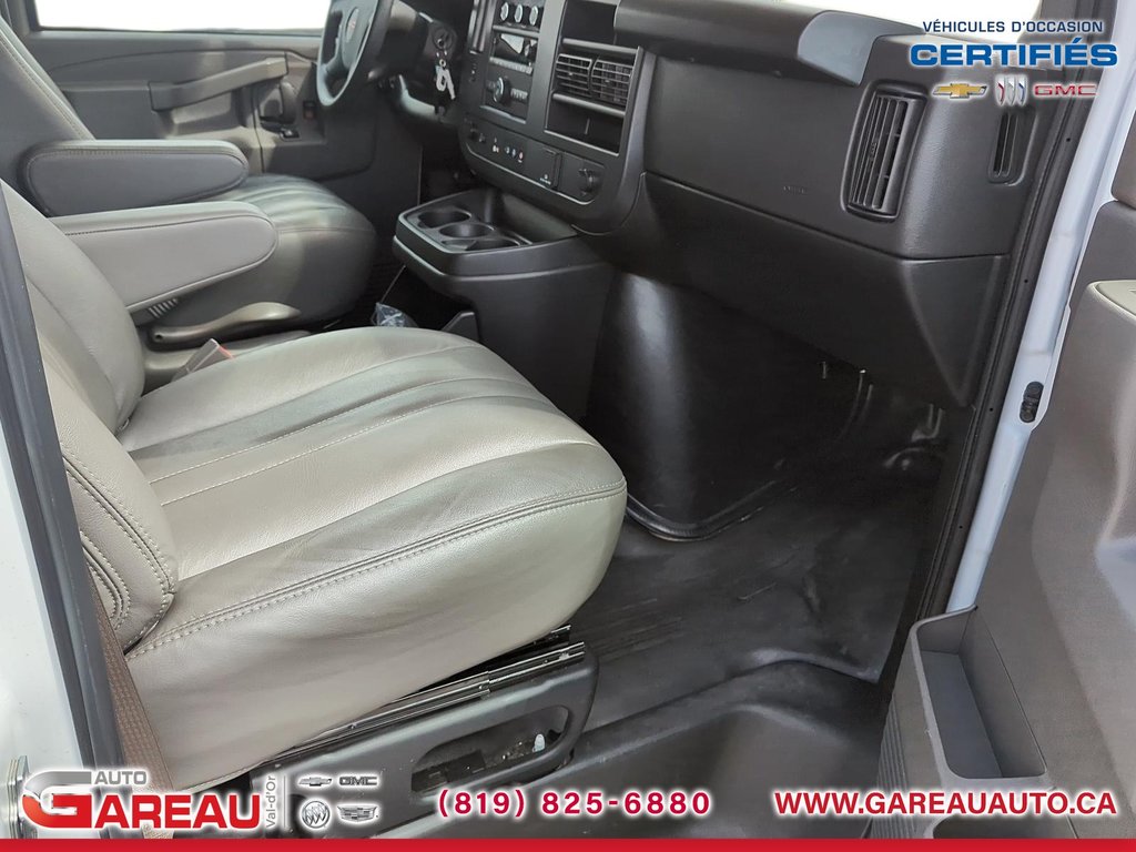2024 GMC Savana Passenger in Val-d'Or, Quebec - 29 - w1024h768px