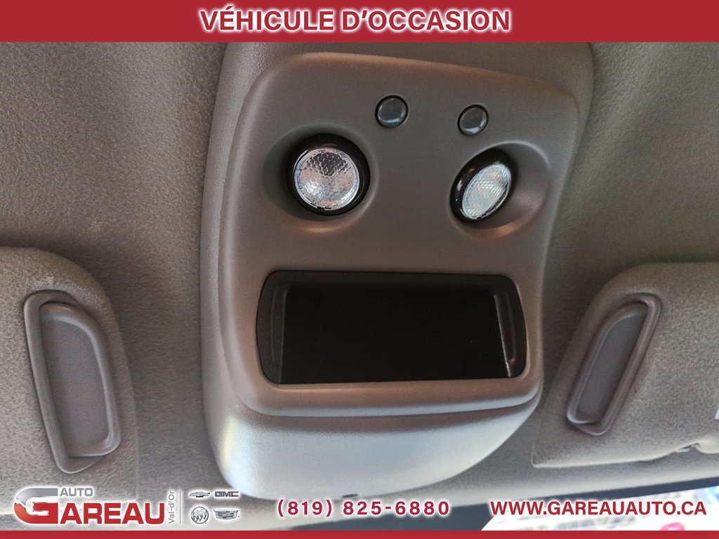 2002 GMC Sierra 2500HD in Val-d'Or, Quebec - 20 - w1024h768px