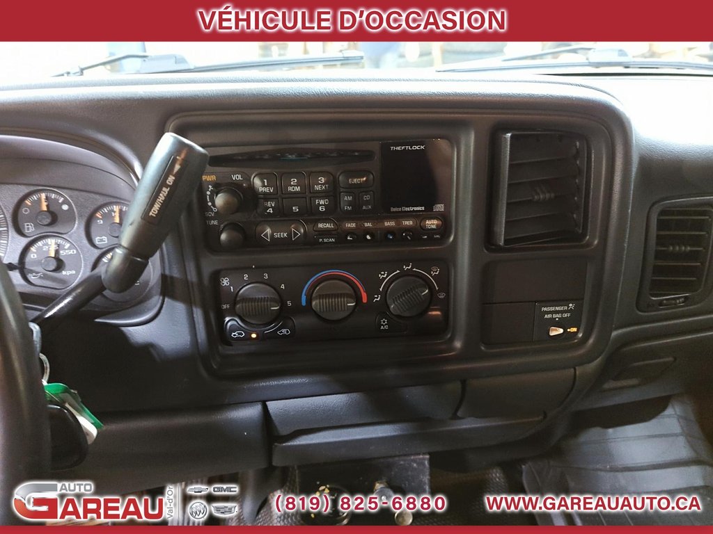 2002 GMC Sierra 2500HD in Val-d'Or, Quebec - 19 - w1024h768px
