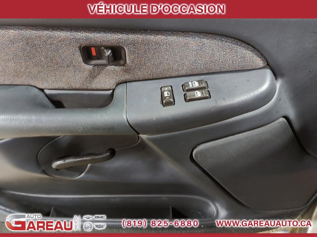 2002 GMC Sierra 2500HD in Val-d'Or, Quebec - 11 - w1024h768px