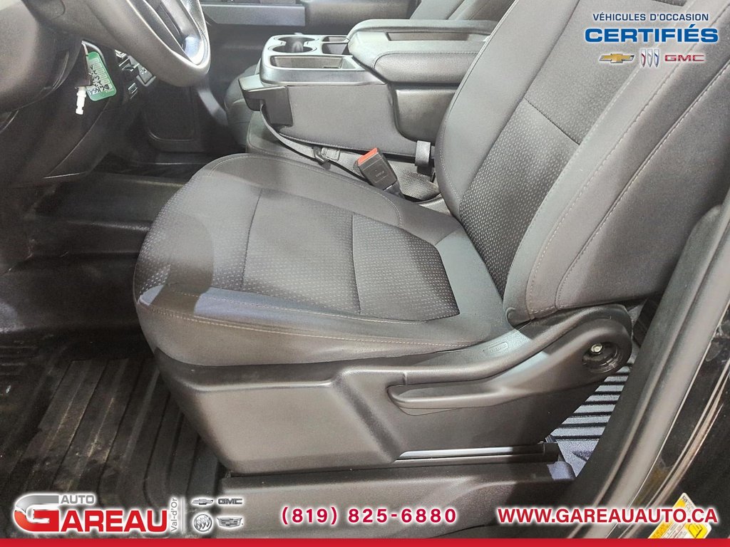 2023 GMC Sierra 2500HD Pro in Val-d'Or, Quebec - 9 - w1024h768px