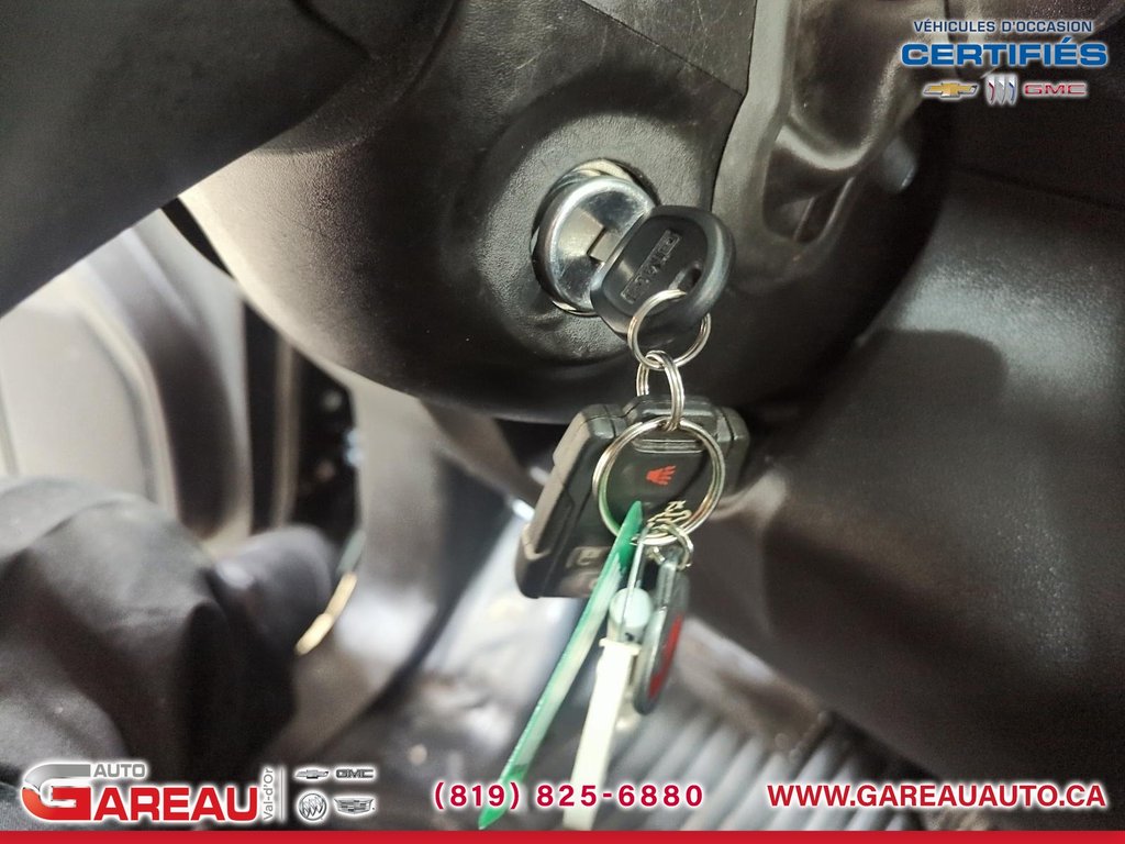 2023 GMC Sierra 2500HD Pro in Val-d'Or, Quebec - 14 - w1024h768px