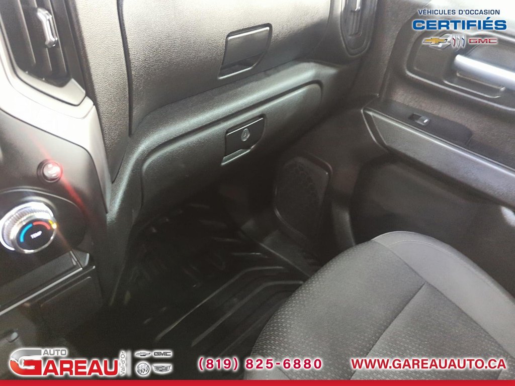 2023 GMC Sierra 2500HD Pro in Val-d'Or, Quebec - 22 - w1024h768px