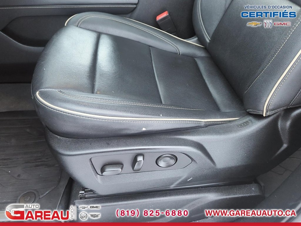 2023 GMC Yukon XL SLT in Val-d'Or, Quebec - 9 - w1024h768px