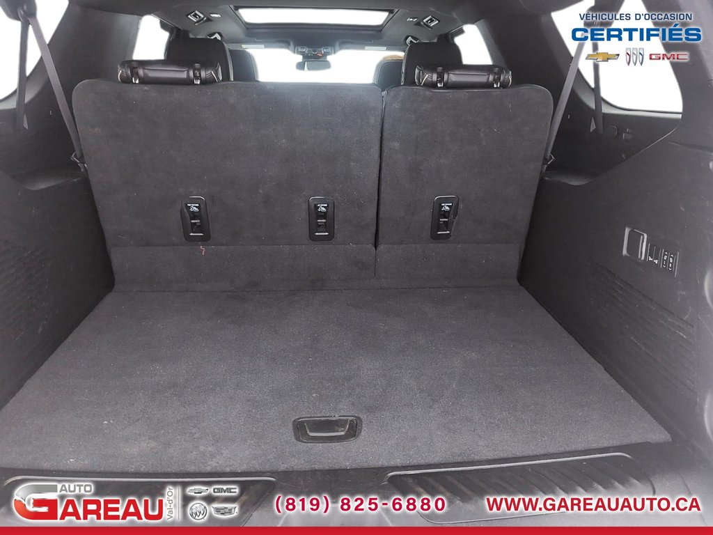 2023 GMC Yukon XL SLT in Val-d'Or, Quebec - 6 - w1024h768px