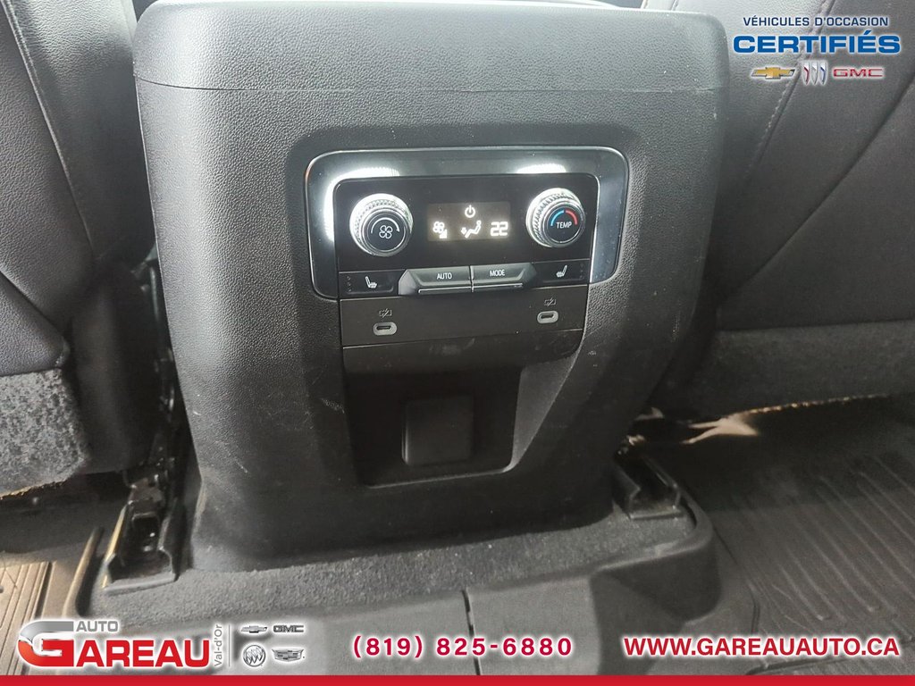 2023 GMC Yukon XL SLT in Val-d'Or, Quebec - 26 - w1024h768px