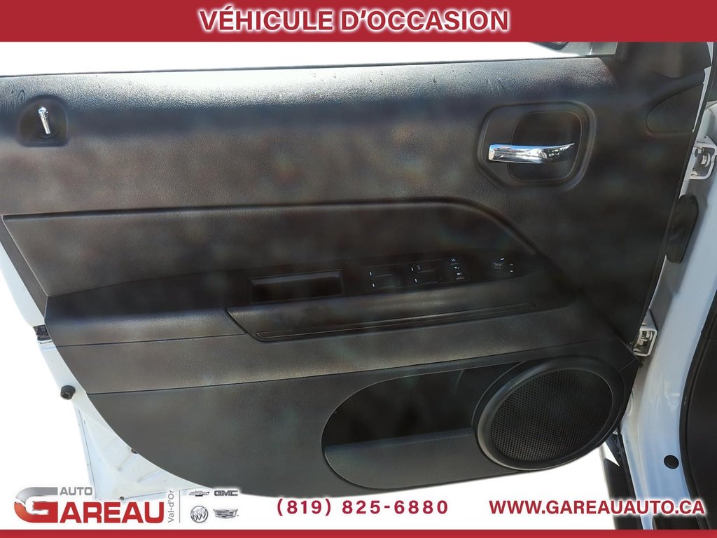 2016 Jeep Patriot in Val-d'Or, Quebec - 12 - w1024h768px