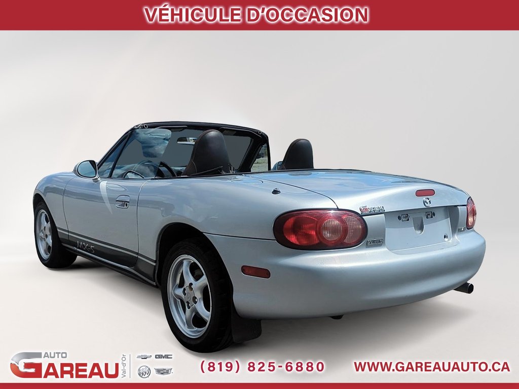 Mazda MX-5 Miata  2002 à Val-d'Or, Québec - 3 - w1024h768px
