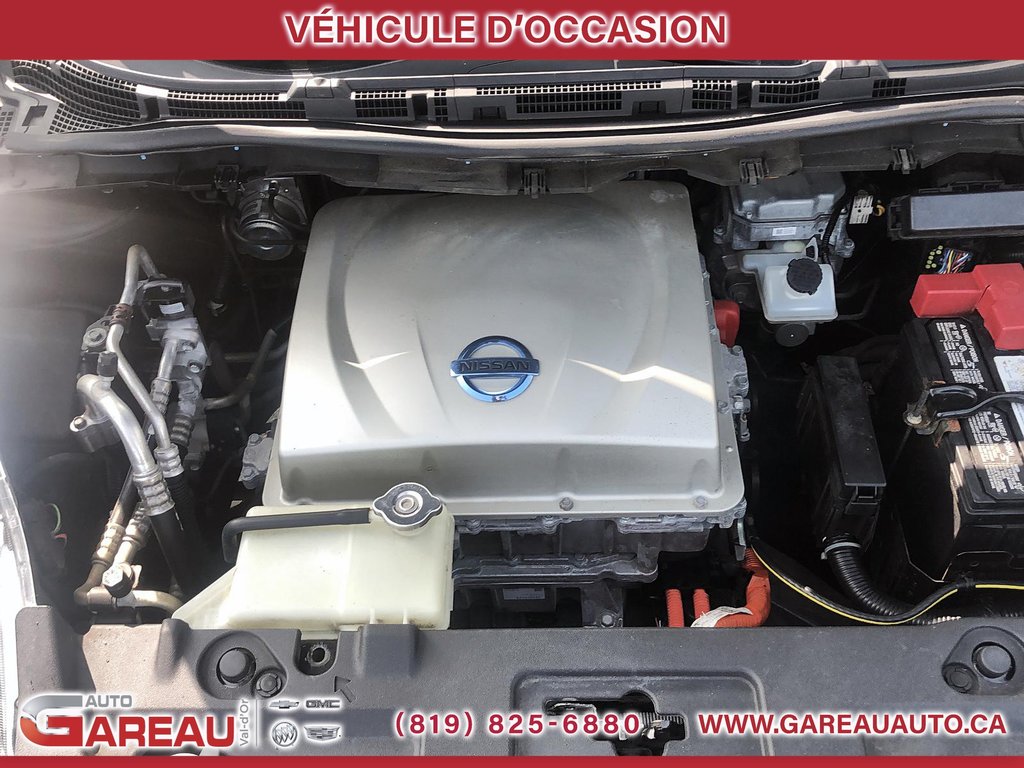 2014 Nissan Leaf in Val-d'Or, Quebec - 8 - w1024h768px