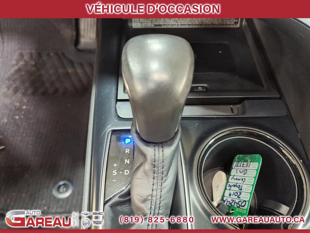 Toyota Camry SE 2019 à Val-d'Or, Québec - 15 - w1024h768px