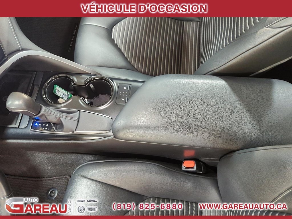 Toyota Camry SE 2019 à Val-d'Or, Québec - 10 - w1024h768px
