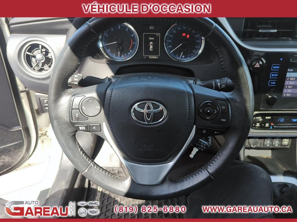 2018 Toyota Corolla SE in Val-d'Or, Quebec - 12 - w1024h768px