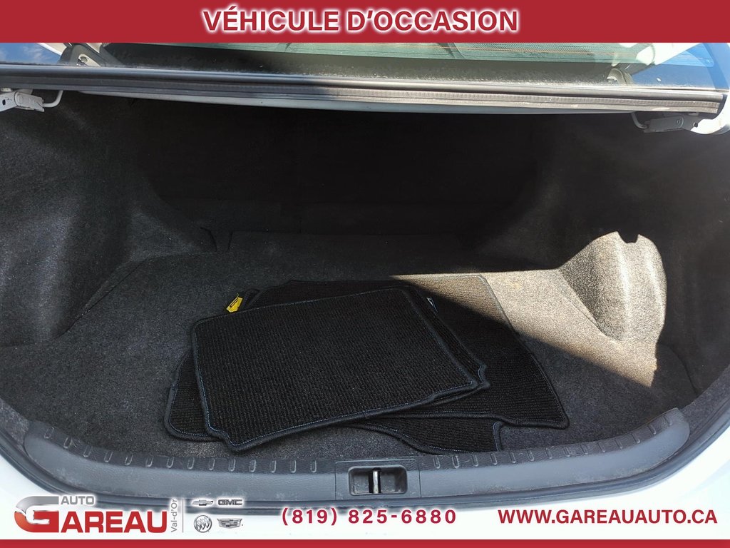 2018 Toyota Corolla SE in Val-d'Or, Quebec - 6 - w1024h768px