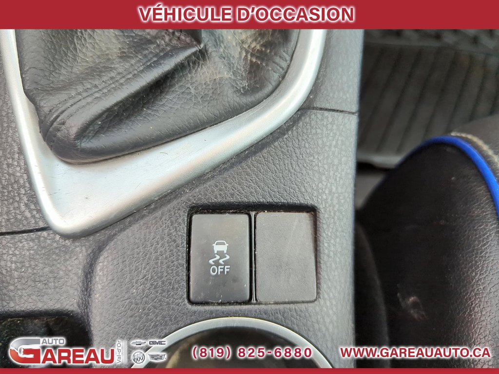 2018 Toyota Corolla SE in Val-d'Or, Quebec - 16 - w1024h768px