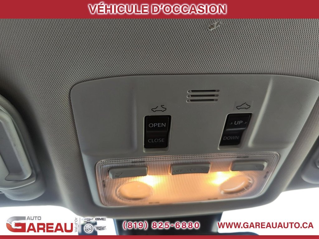 2018 Toyota Corolla SE in Val-d'Or, Quebec - 21 - w1024h768px