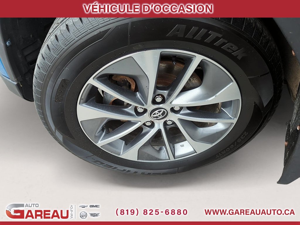 Toyota RAV4 Hybrid XLE 2016 à Val-d'Or, Québec - 7 - w1024h768px