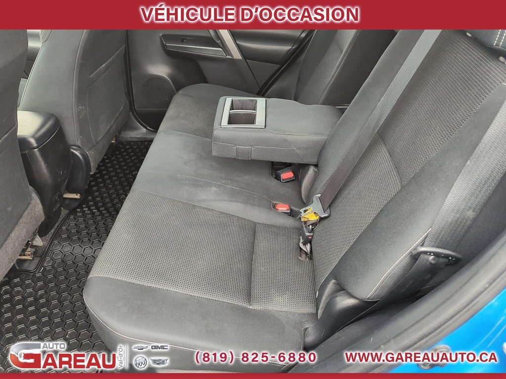 Toyota RAV4 Hybrid XLE 2016 à Val-d'Or, Québec - 23 - w1024h768px