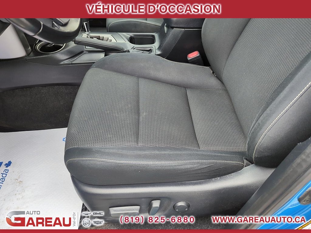 Toyota RAV4 Hybrid XLE 2016 à Val-d'Or, Québec - 9 - w1024h768px