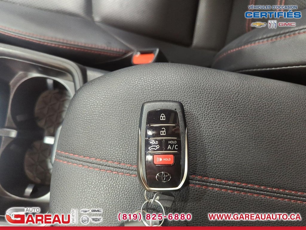 2023 Toyota RAV4 Prime XSE in Val-d'Or, Quebec - 14 - w1024h768px