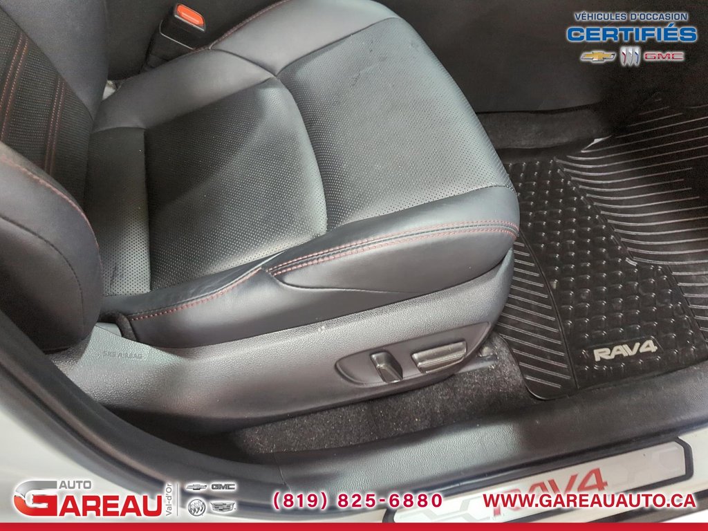 2023 Toyota RAV4 Prime XSE in Val-d'Or, Quebec - 24 - w1024h768px