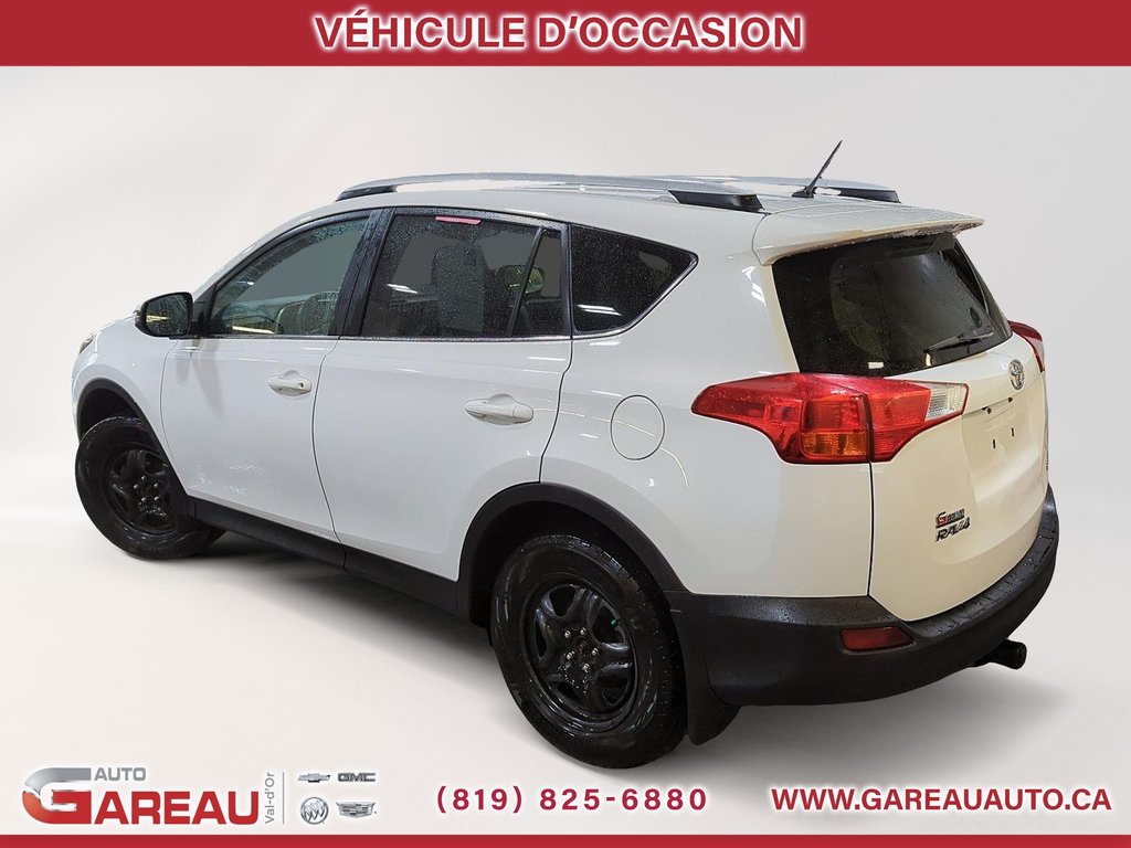 Toyota RAV4  2015 à Val-d'Or, Québec - 4 - w1024h768px