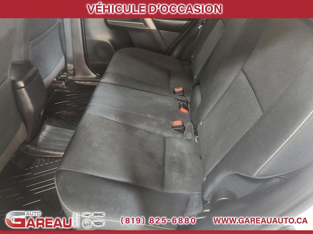 2018 Toyota RAV4 XLE in Val-d'Or, Quebec - 22 - w1024h768px