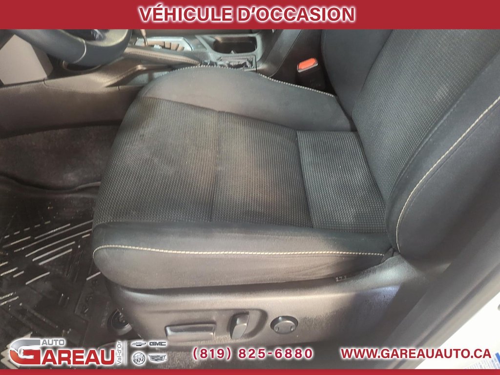 2018 Toyota RAV4 XLE in Val-d'Or, Quebec - 9 - w1024h768px