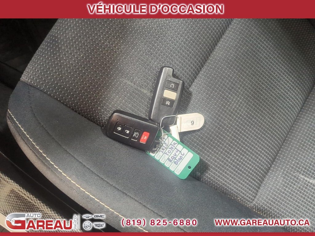 2018 Toyota RAV4 XLE in Val-d'Or, Quebec - 20 - w1024h768px