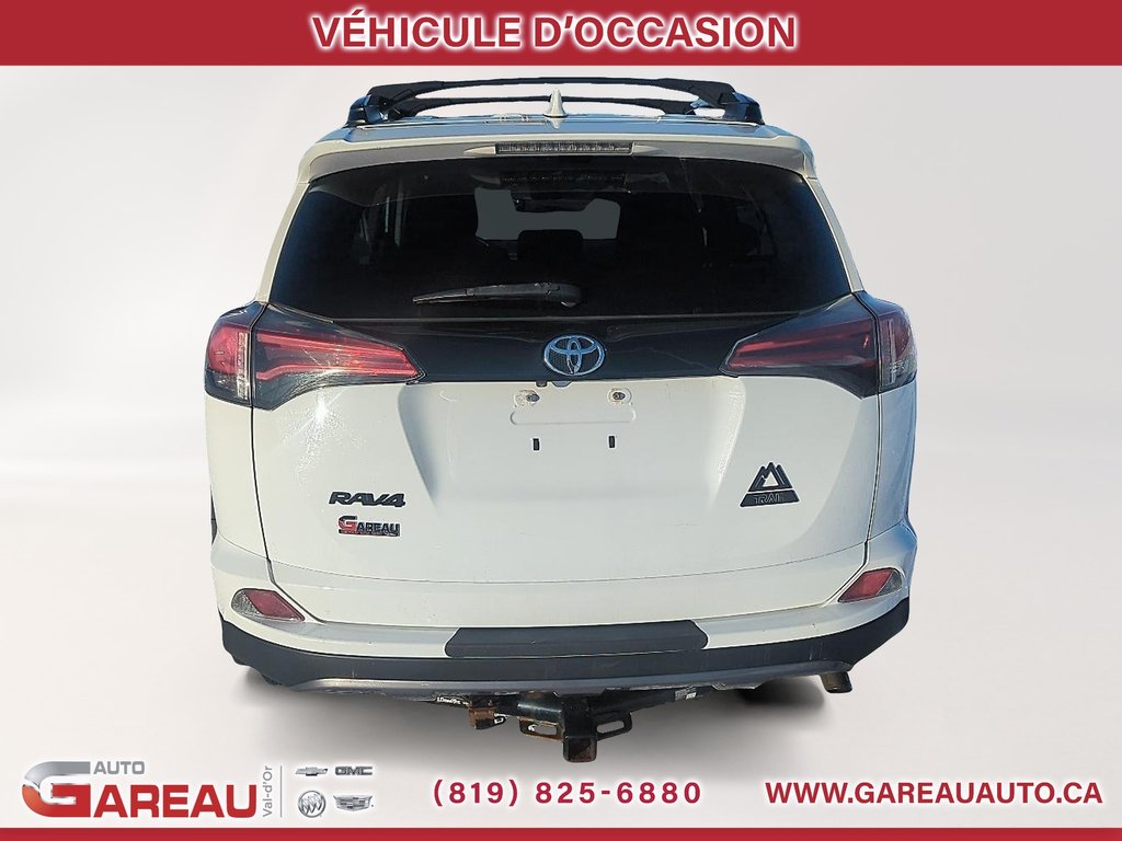 Toyota RAV4  2018 à Val-d'Or, Québec - 3 - w1024h768px