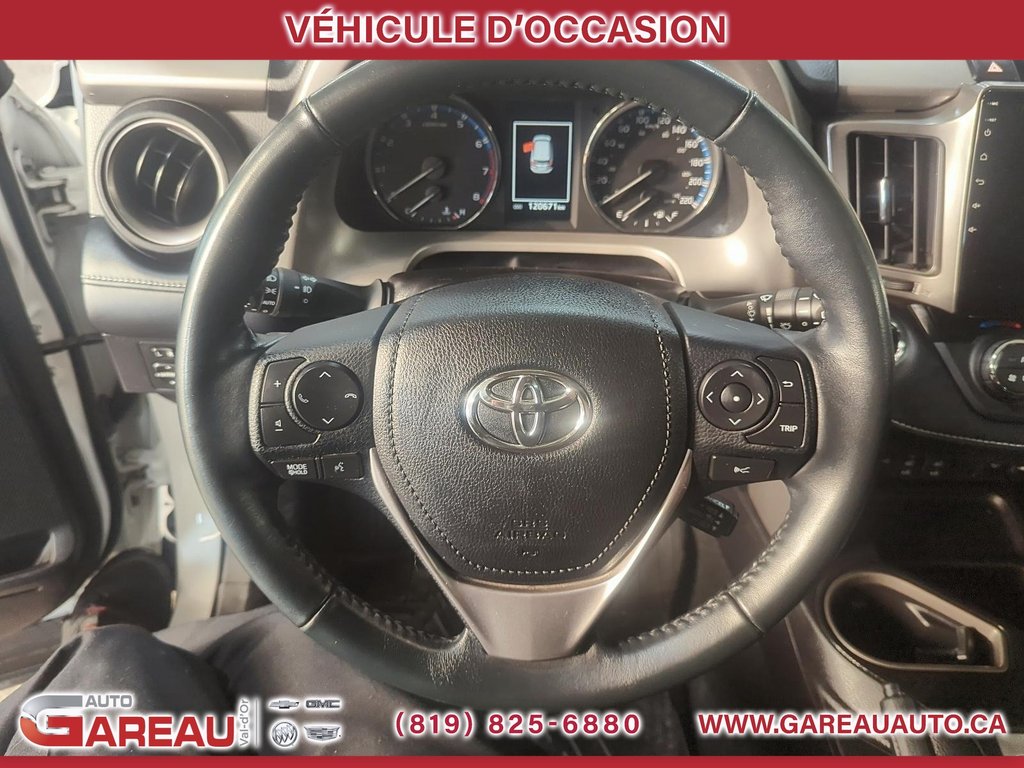 2018 Toyota RAV4 XLE in Val-d'Or, Quebec - 12 - w1024h768px