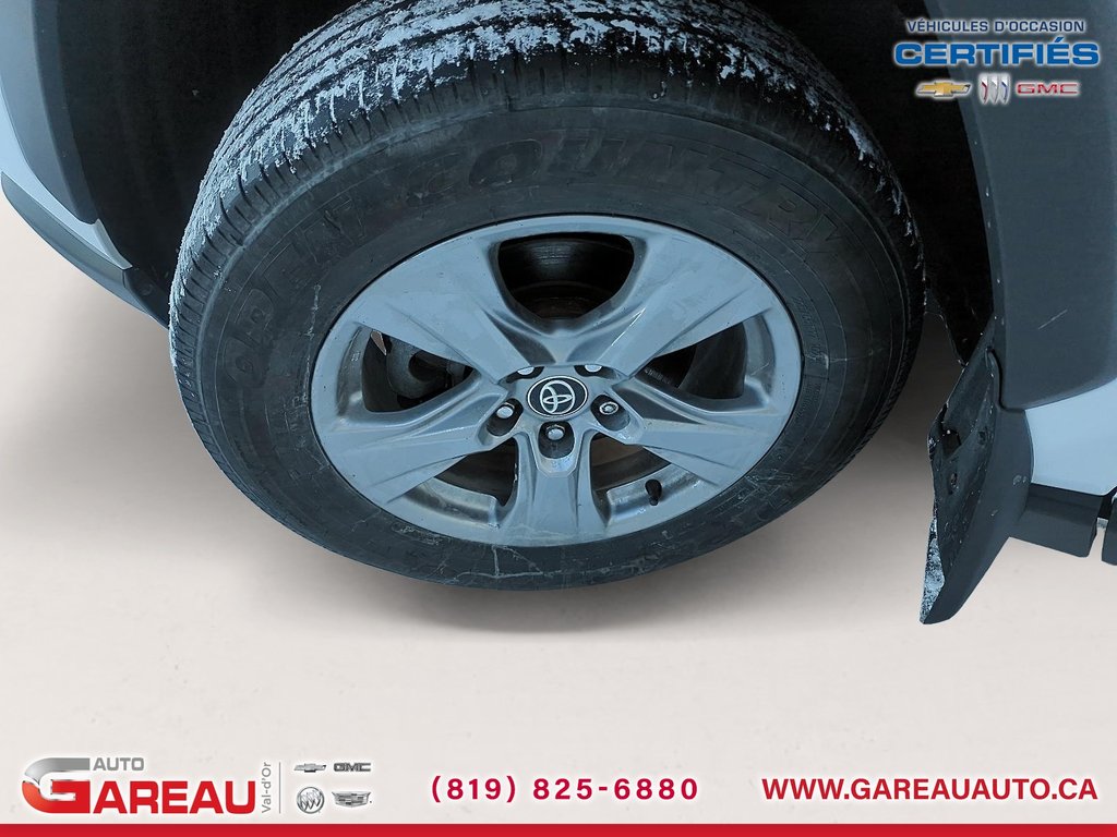 2023 Toyota RAV4 in Val-d'Or, Quebec - 7 - w1024h768px
