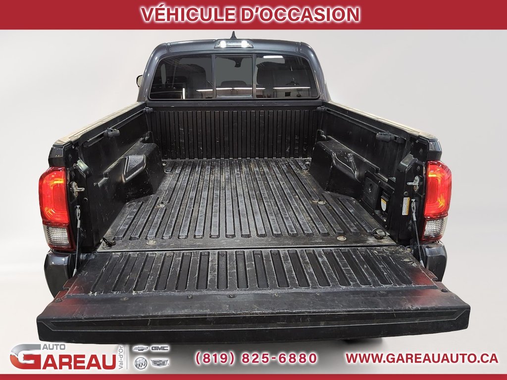 2022 Toyota Tacoma in Val-d'Or, Quebec - 17 - w1024h768px