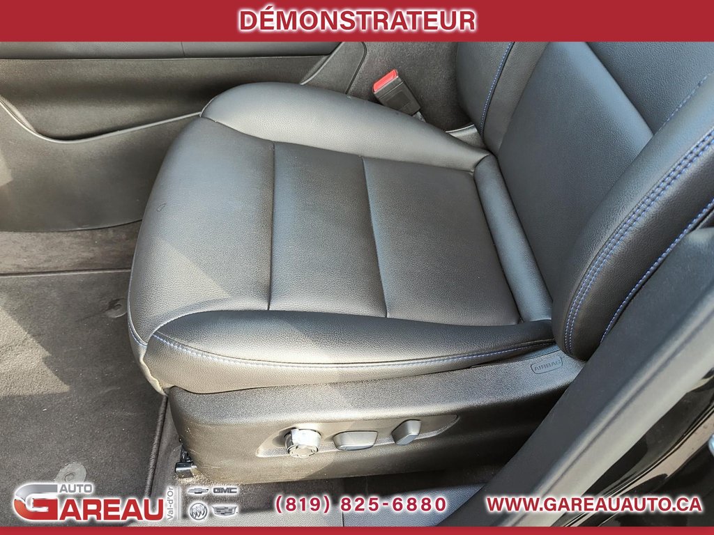 2025 Cadillac XT4 Sport in Val-d'Or, Quebec - 9 - w1024h768px