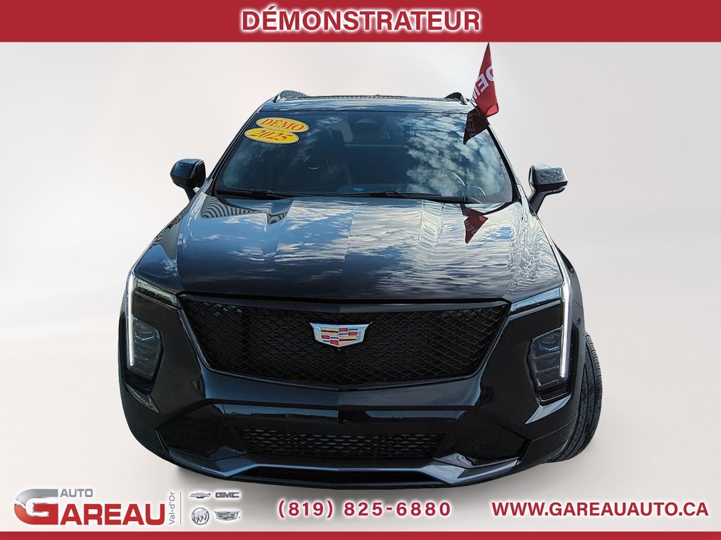 2025 Cadillac XT4 Sport in Val-d'Or, Quebec - 2 - w1024h768px