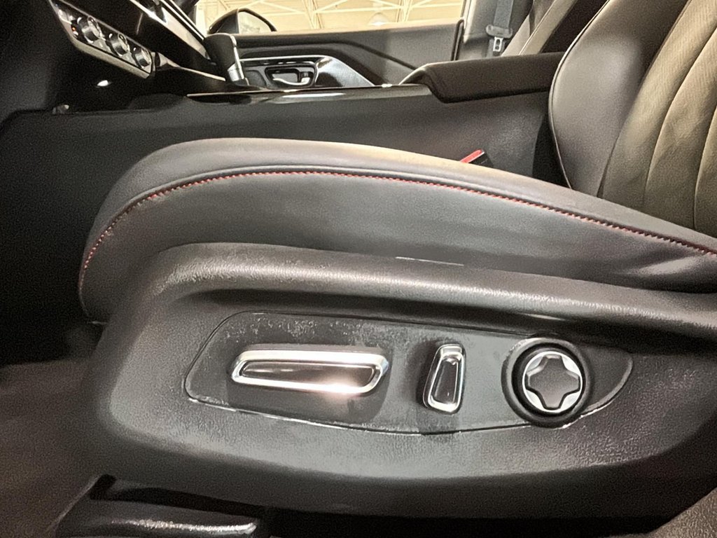 Acura ADX Platinum Elite A-Spec TOIT CUIR CHAUFFANTS CAM GPS 2025 à Montréal, Québec - 19 - w1024h768px