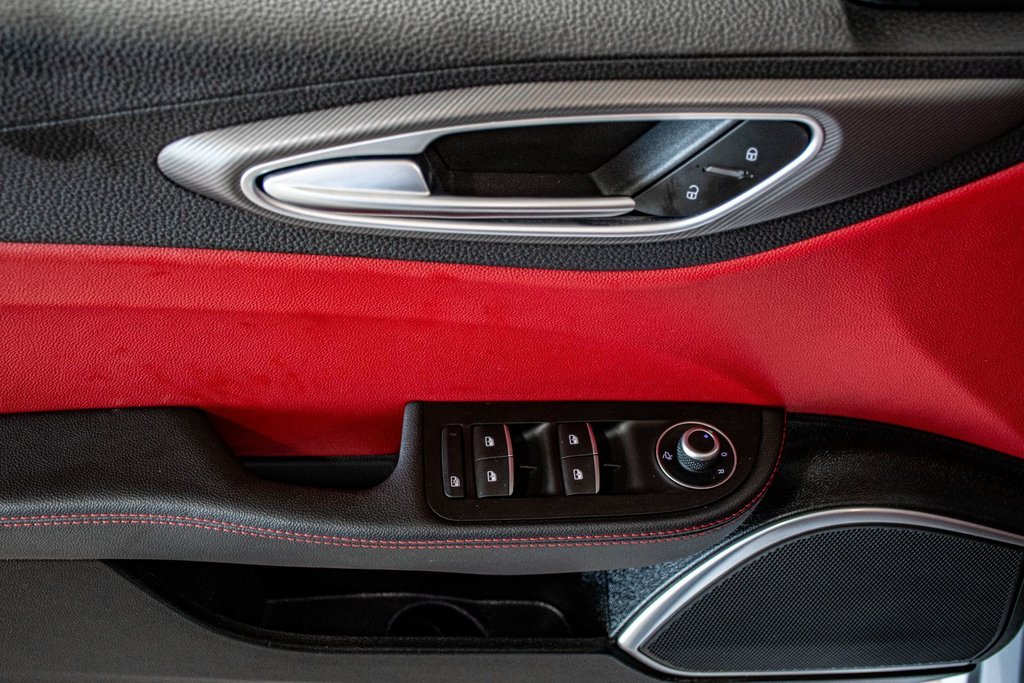 Alfa Romeo GIULIA Ti SPORT CUIR ROUGE TOIT OUVRANT NAVIGATION CAMERA 2021 à Montréal, Québec - 24 - w1024h768px