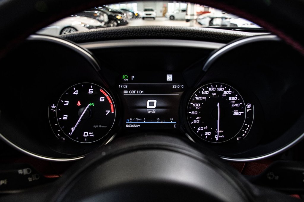 Alfa Romeo GIULIA Ti SPORT CUIR ROUGE TOIT OUVRANT NAVIGATION CAMERA 2021 à Montréal, Québec - 39 - w1024h768px