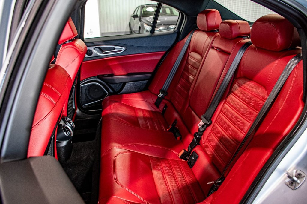 Alfa Romeo GIULIA Ti SPORT CUIR ROUGE TOIT OUVRANT NAVIGATION CAMERA 2021 à Montréal, Québec - 26 - w1024h768px