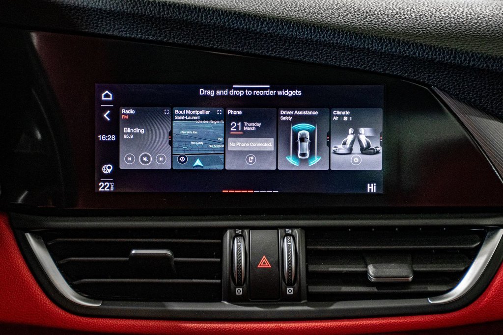 Alfa Romeo GIULIA Ti SPORT CUIR ROUGE TOIT OUVRANT NAVIGATION CAMERA 2021 à Montréal, Québec - 30 - w1024h768px