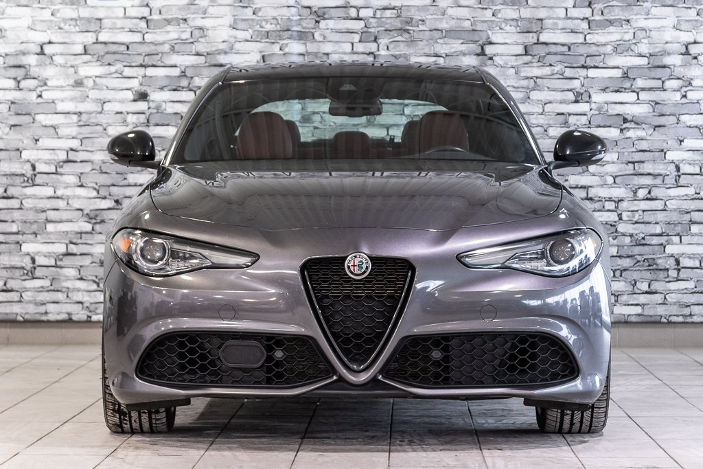 Alfa Romeo Giulia VELOCE-AWD-TOIT-CUIR-NAVIGATION-CAM 2022 à Montréal, Québec - 12 - w1024h768px