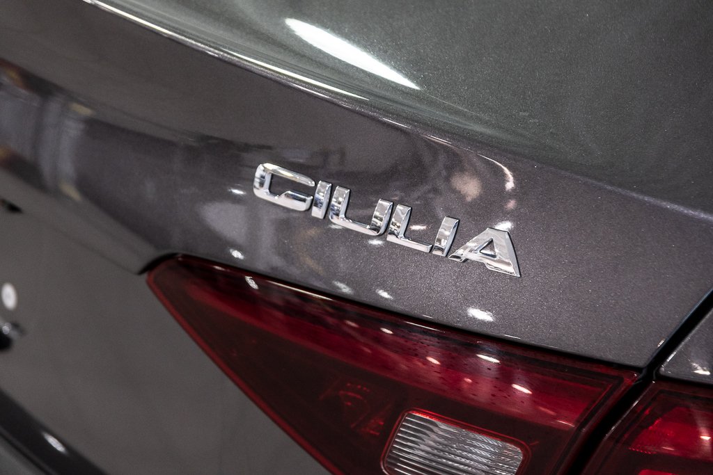 Alfa Romeo Giulia VELOCE-AWD-TOIT-CUIR-NAVIGATION-CAM 2022 à Montréal, Québec - 19 - w1024h768px