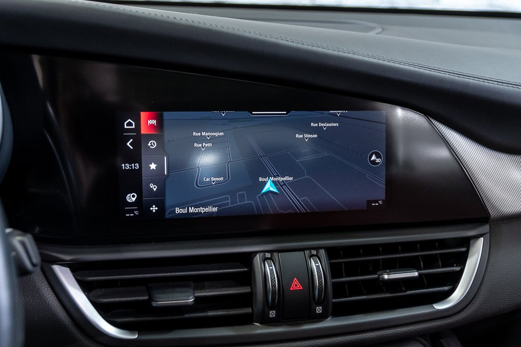 Alfa Romeo Giulia VELOCE-AWD-TOIT-CUIR-NAVIGATION-CAM 2022 à Montréal, Québec - 28 - w1024h768px