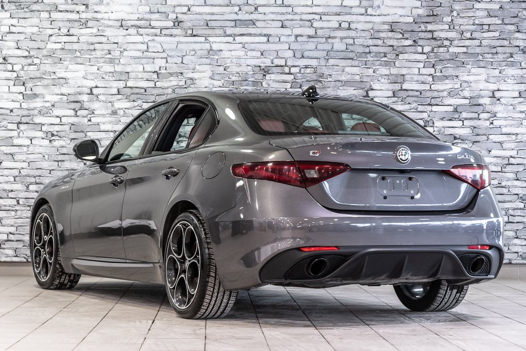 Alfa Romeo Giulia VELOCE-AWD-TOIT-CUIR-NAVIGATION-CAM 2022 à Montréal, Québec - 15 - w1024h768px